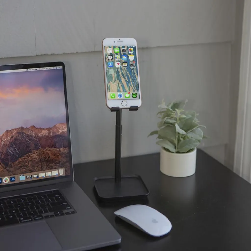 Adjustable Phone Stand - Black