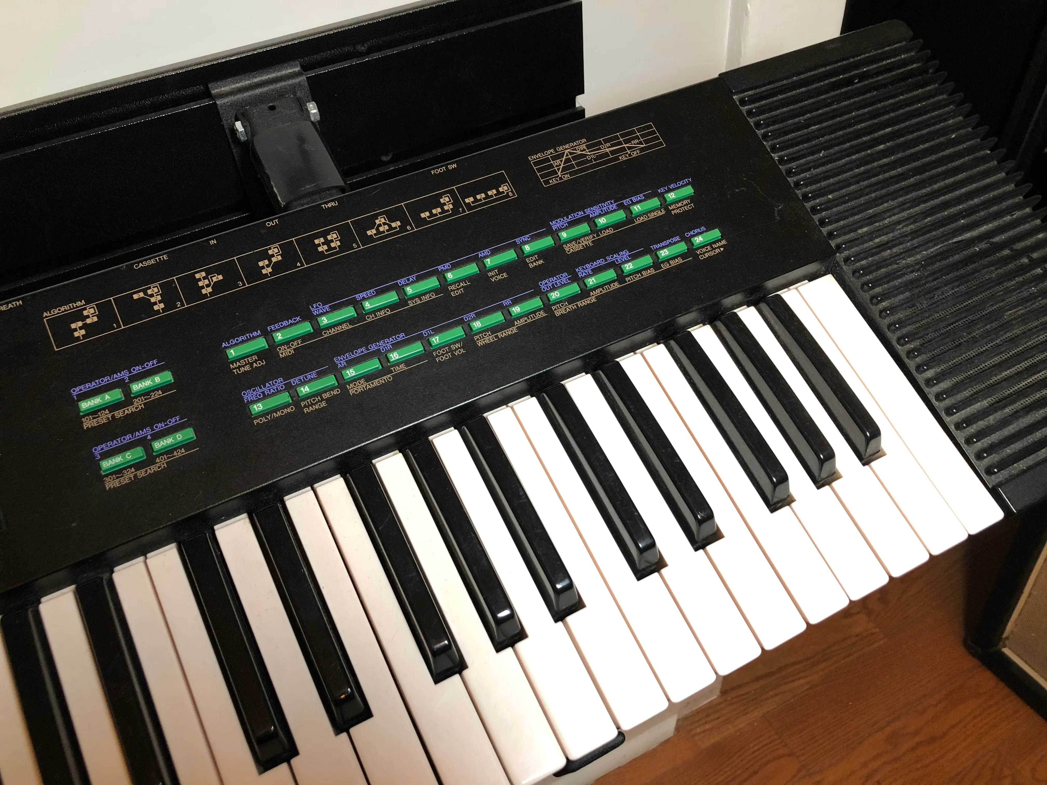 Yamaha DX27S FM Synth Keyboard Used